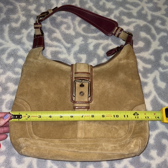 🤎Coach🤎 NWOT GORGEOUS 100% suede tan hobo bag. Never used! - Picture 8 of 12